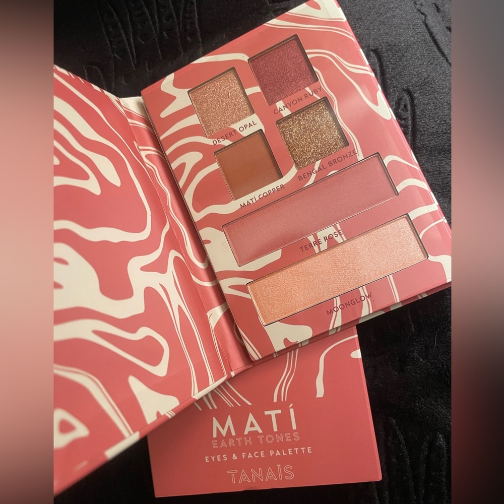 TANAÏS Matí Earth Tones Eye & Face Palette (Brand New!) 💘